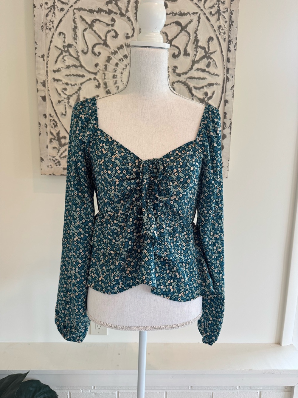 Heatherly Floral Tie Front Peplum Blouse M